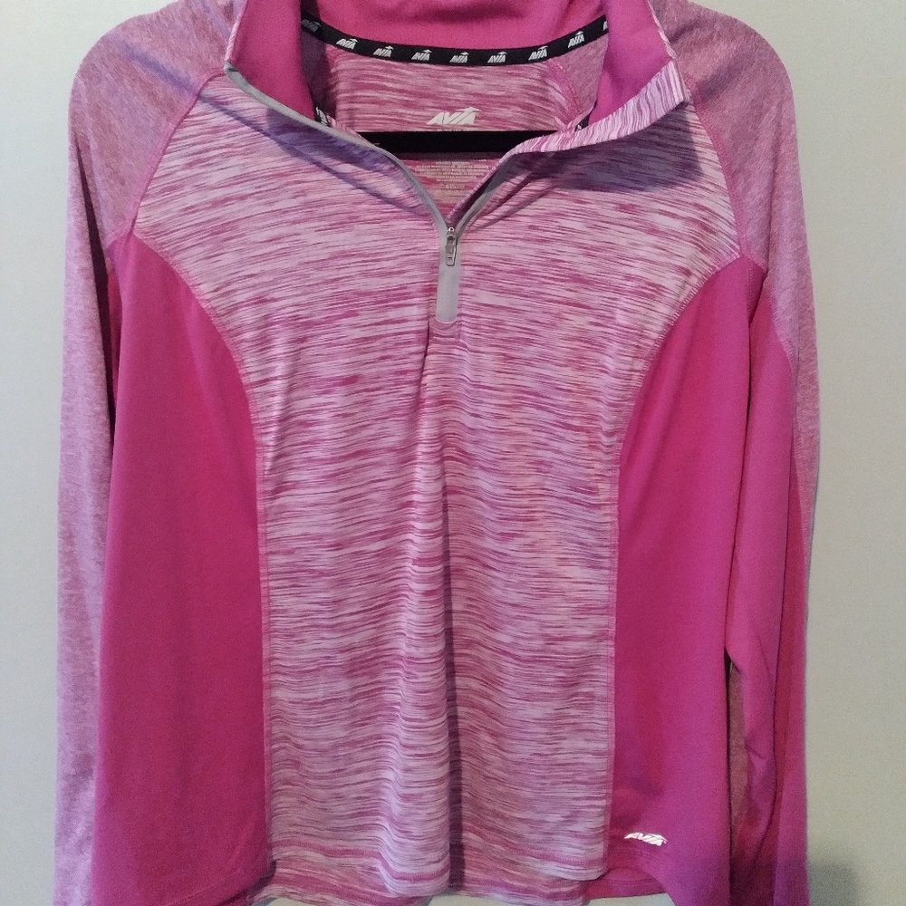 Avia XL dry fit top.